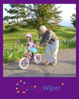 β€π π£πππ π§π π π£ ππ πππππππππ, πππππ₯ππ π π ππ¦π¦π£ππ ππππβ¦
15 april @ 19:30 β 21:30 in Assen
Zorgen voor een kind uit je eigen netwerk is pleegzorg, maar ook zoveel meer. Naast de wereld van het kind, je eigen agenda en de dagelijkse dingen staat bij netwerkpleegzorg je hele netwerk op zβn kop. Banden lopen plots door elkaar, relaties veranderen of komen zelfs op scherp te staan en bij alles wat je plant of afspreekt moet je twee keer extra nadenkenβ¦
Als de moeder van je pleegkind je eigen dochter is, hoe bouw je dan een bezoekschema op? Als je de juf bent van je pleegkind, hoe leg je dit uit aan de rest van de klas? Lia Vogel, pleeggrootouder en auteur van het boek βEen mantel vol liefde β en dan ben je pleegouderβ neemt ons mee in haar reis als pleegoma.
We duiken samen in de moeilijke momenten, de dilemmaβs: hoe wordt je begeleid, wat heb je als netwerkpleegouder nodig van juist die begeleiding? Er is ruimte voor jouw verhaal en jouw vragen.
Heb je vooraf al vragen, stuur ze dan gerust door zodat we er sowieso tijd voor kunnen maken.
π
πΎπΎπ
π
πΈπ΄: Pleegouders in Groningen en Drenthe
πΊπΎπ
π
π΄π½: Aan Pleegwijzer activiteiten zijn geen kosten verbonden
πΎπΏπΆπ΄π
π΄π½: Opgeven kan via aanmelding@pleegwijzer.nl en daarbij ook door met hoeveel mensen je komt en in welke gemeente je woont.