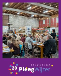 💜 Week van de Pleegzorg – Groningen en Drenthe 💜

Vandaag zijn we samen met de gemeenten in Groningen en Drenthe de Week van de Pleegzorg gestart!

Wethouders, beleidsmedewerkers, pleegouders en pleegzorgaanbieders: allemaal samen aan één tafel. Om te eten, te luisteren, ervaringen te delen en vooral met elkaar in gesprek te gaan.

Op tafel lagen gesprekskaartjes die uiteindelijk helemaal niet nodig bleken. Als je mensen samenbrengt die betrokken zijn bij pleegzorg, ontstaan de gesprekken vanzelf. 💬

Onder het genot van heerlijk eten en drinken werd er geluisterd, gedeeld en verbinding gezocht. Precies waar deze bijeenkomst om draaide: elkaar ontmoeten, begrijpen en versterken.

✨ Een warme, waardevolle en bijzonder mooie start van een belangrijke week!

#WeekVanDePleegzorg #Pleegzorg #Pleegwijzer #StichtingPleegwijzer #Groningen Drenthe SamenSterk